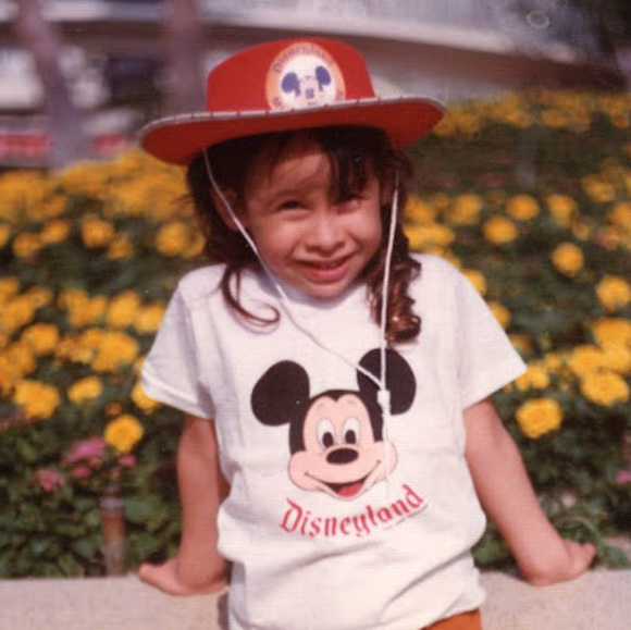 Meet your Posher, Melanie - Picture 1 of 1